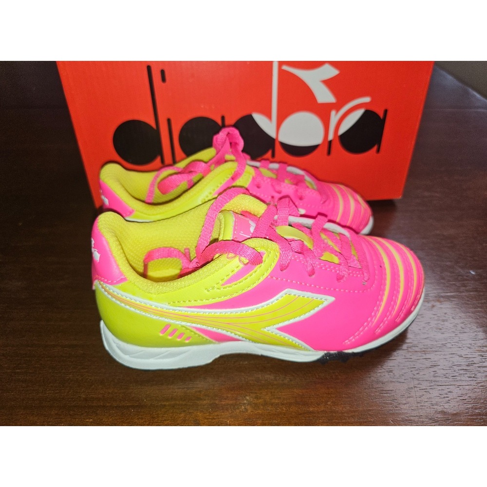 Diadora‎ Cattura TF Jr Youth Soccer Turf Cleat Shoes Yellow Pink Size 11.5